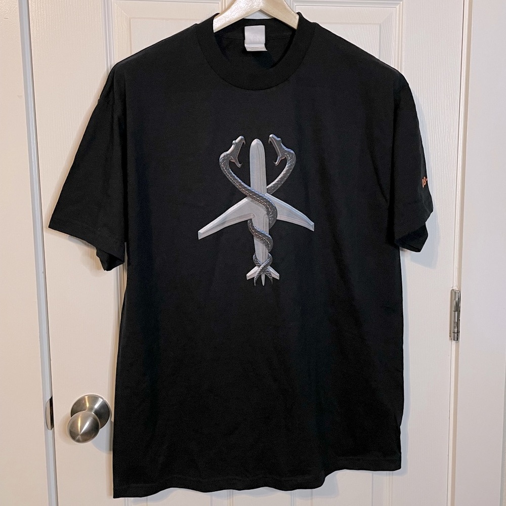 NWOT Fantasy Activewear 707 ‘Snakes on a Plane’ graphic promo tee sz L *RARE*